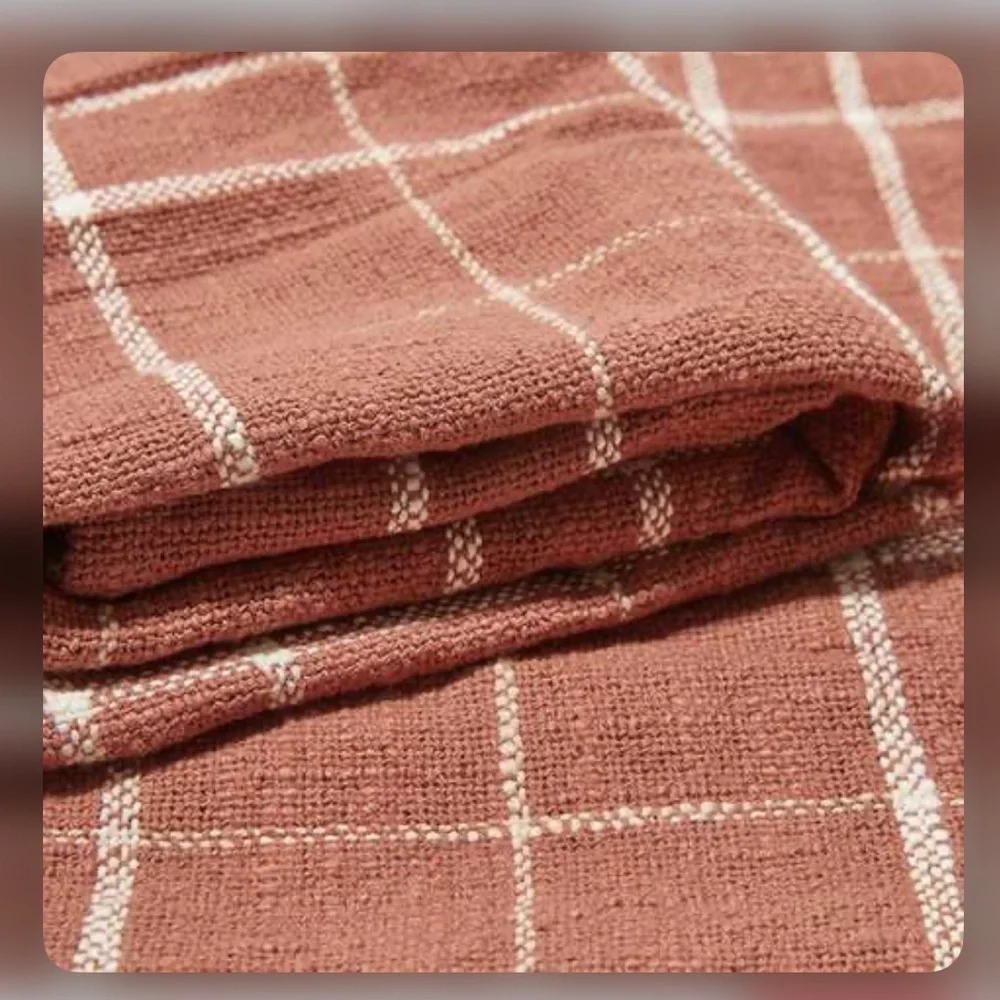 LITTLE KORBOOSE Woven Throw Blanket in Rust “50x60” - Picture 3 of 13
